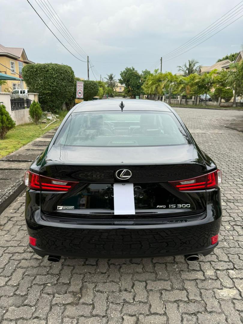 Olamhilekan tweet media