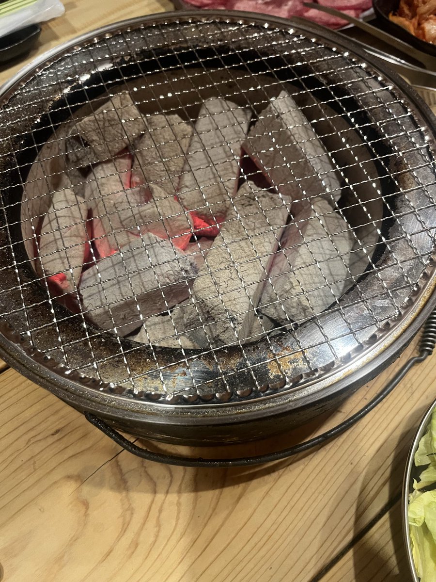 Naotot19's tweet photo. 久々の焼肉🥩🔥 https://t.co/s9dkgstmyF