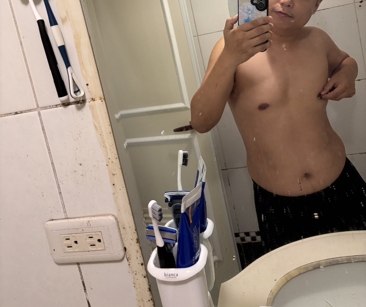 黑皮中和不分🥵💦💦 tweet media