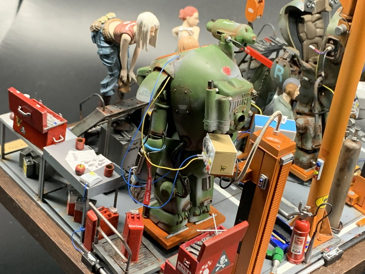 hally_works（EVERRIVER） tweet media