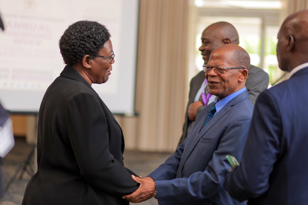 Esc_uganda's tweet image. The Hon. Dr. @MuyingoDr33246 has arrived to officiate at the ESC Performance Review, focused on strengthening performance and accountability in education service delivery. #ESCPerformanceReview #ESCUgDelivers @ps_lukwago @BukenyaLillian @Educ_SportsUg @JCMuyingo @JanetMuseveni