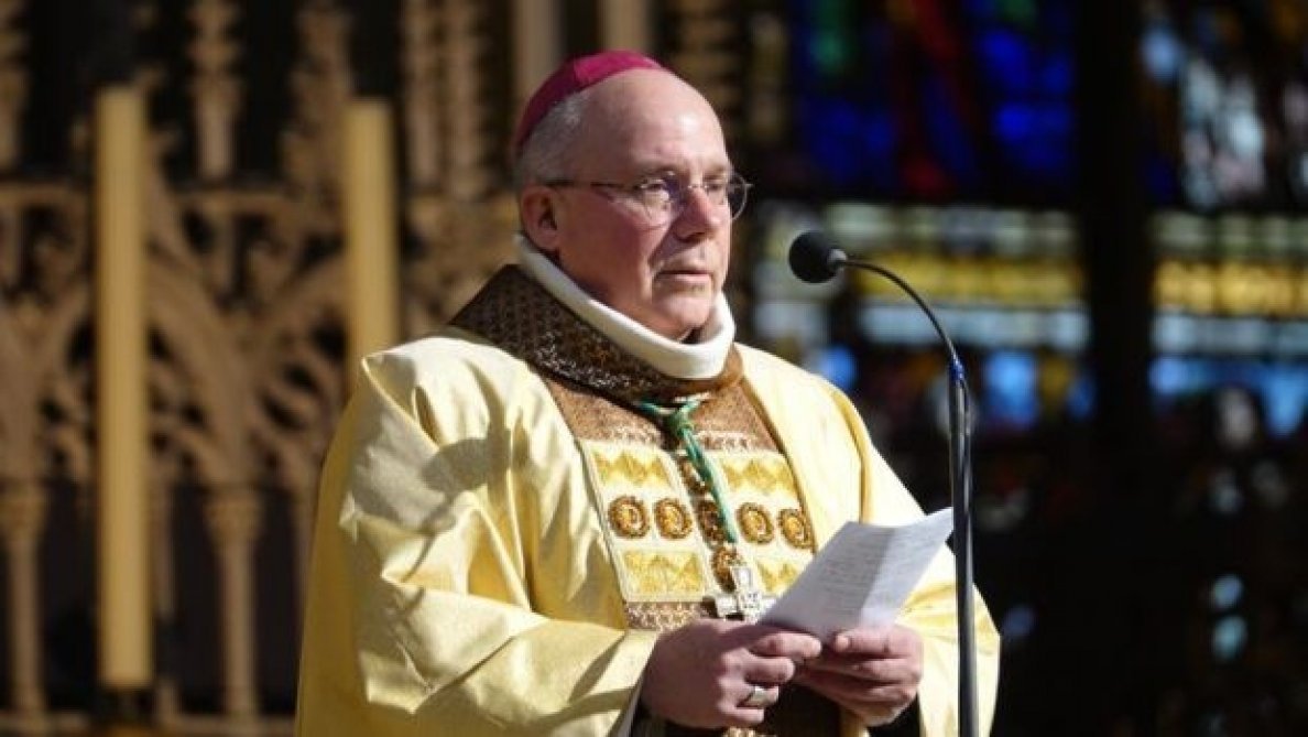 À Metz, ce nouvel arrêté préfectoral sur le Vendredi saint qui dérange

➡️ Un arrêté préfectoral daté du 23 mars autorise les commerces de Moselle à ouvrir le Vendredi saint, jour normalement férié dans le département. Une « surprise » pour l’archevêque de Metz, qui souhaite que