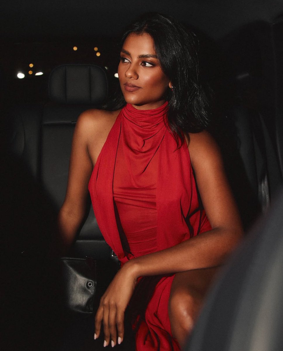 Happy birthday to this magnificent queen!
 👸🏾❤️

#simoneashley