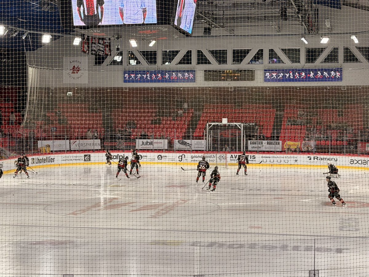 Lili2d2's tweet photo. @Kitkat_1216 Coliseum in Amiens France! https://t.co/1hoPUFCL1u
