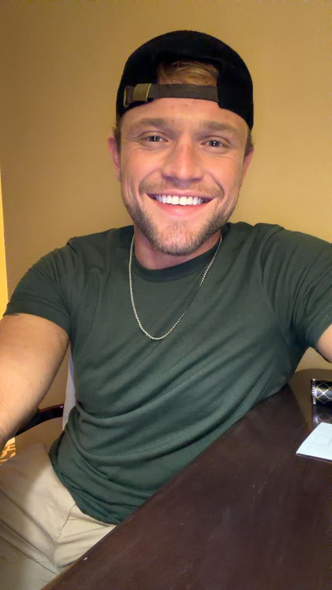 Love Scat tweet media