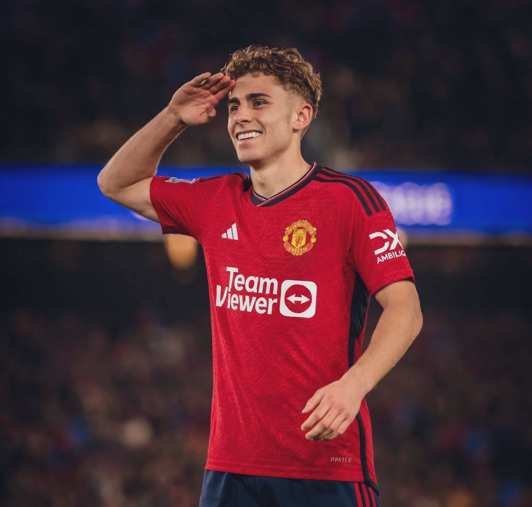 Joshua Zirkzee tweet media