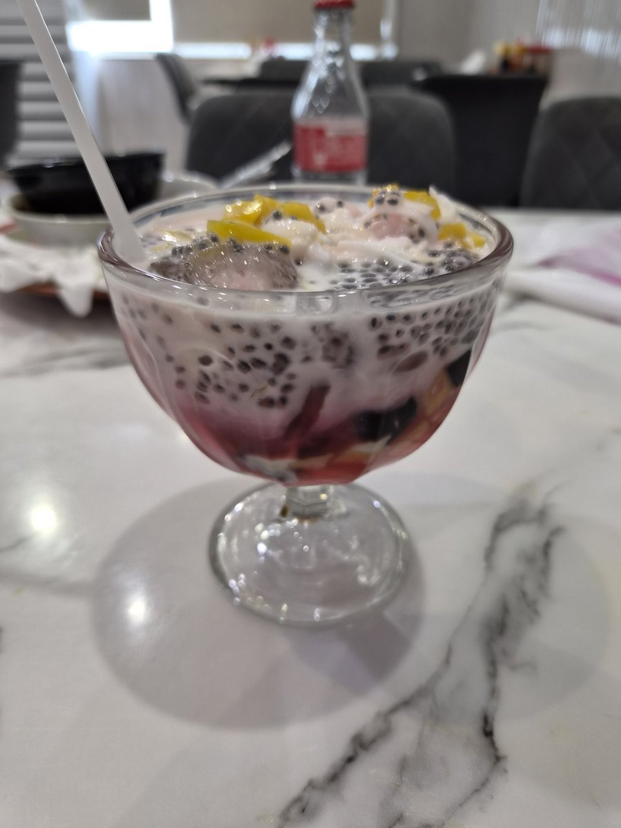 ر🪲ر tweet media