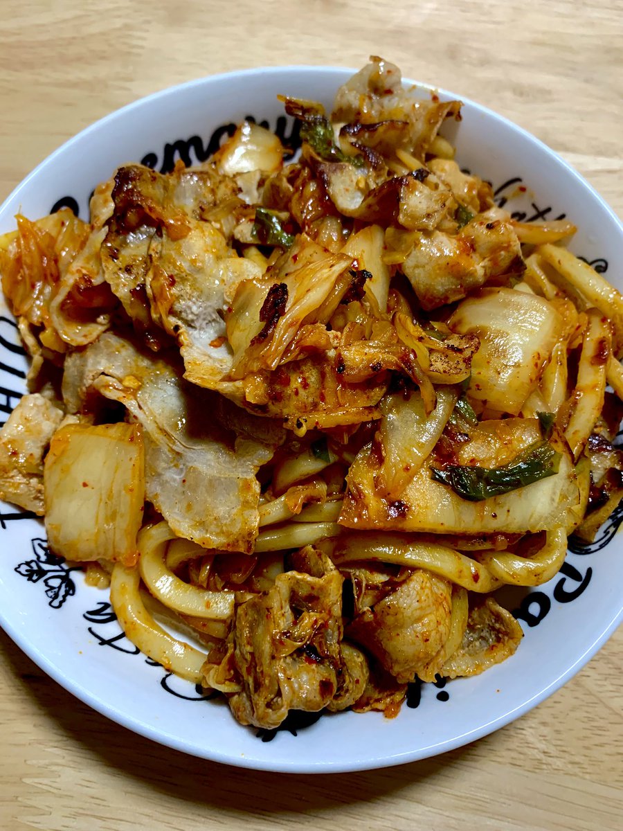 月曜、ぼっち漢メシ😙

豚キム焼きうどん

家族がキムチ苦手なので
ひとりのときに満喫です😂