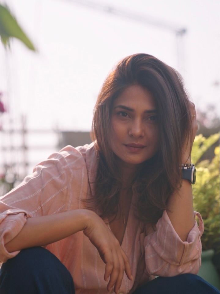 CelebsLine tweet media