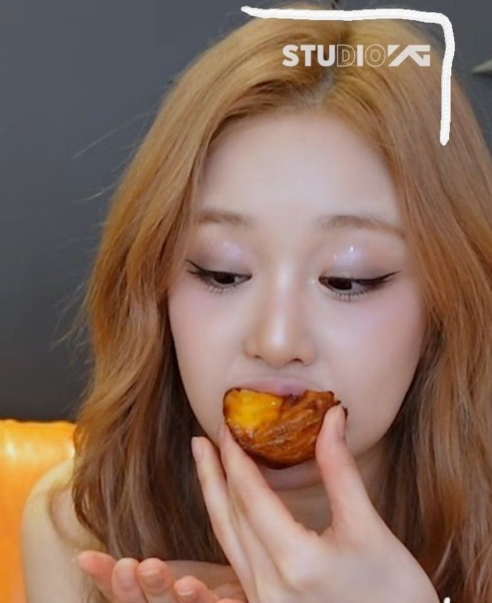 ⁺ ୨͟୧ 𝑟𝑖𝑟𝑖’𝑠 𝘩𝑒𝑟𝑒.ᐟ tweet media