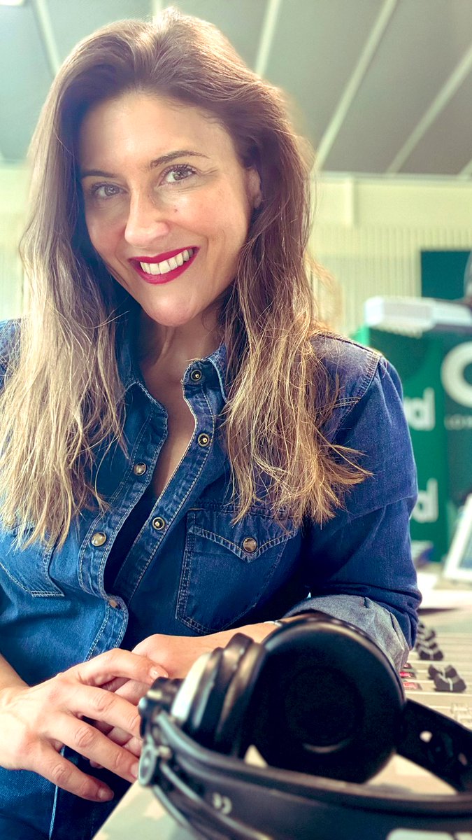 CarmeLaDiaL's tweet image. Mañana de lunes santo en directo desde @Cadena_Dial. 
Más rrrrrica en canciones que unas buenas torrijas. 
En #radio #web #app y #tdt
Búscame 💚