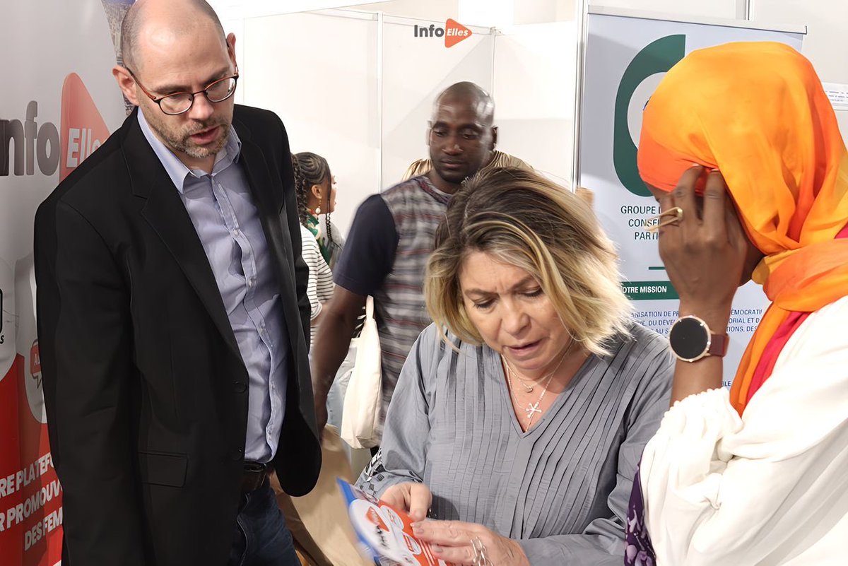 InfoElles's tweet photo. Nous partageons avec vous quelques beaux clichés de notre 2e participation à la célébration de la Journée internationale des femmes « Egalité en Lumière », de @FranceoSenegal qui s’est tenu le 27 Mars au Musée Théodore Monod.
#infoelles #voixdesfemmes #nouvelleère #rebranding https://t.co/I220ZXBqEz