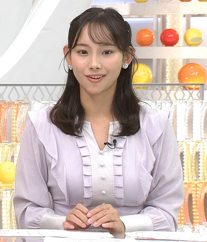 Alex_cube's tweet photo. みんな、フジテレビなら私のおっぱい見てね❤️
#フジテレビ #石渡花菜 #女子アナ https://t.co/NtFuK4pFXx