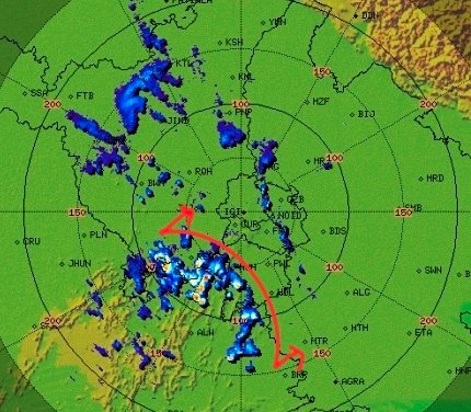navdeepdahiya55's tweet image. Delhi NCR Storm Alert ⚠️ 
Thunderstorms along with gusty winds of 30-60km/h, Short spells of moderate to intense rains likely over various parts of #Delhi #Gurgaon #Noida #Faridabad #Ghaziabad during 4:00 to 6:30pm.
Temperatures to fall by 8-10°c from current levels. 
#DelhiRains