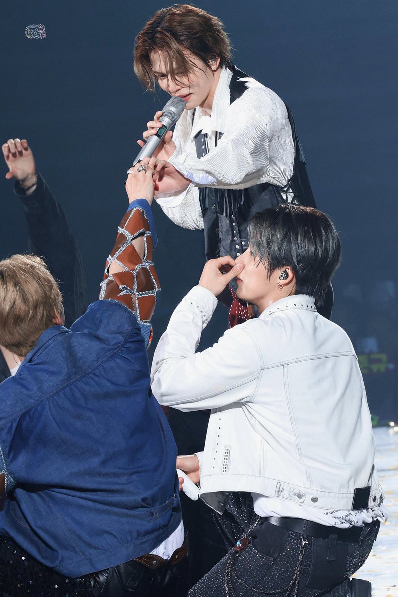 lyyz𖤐 tweet media