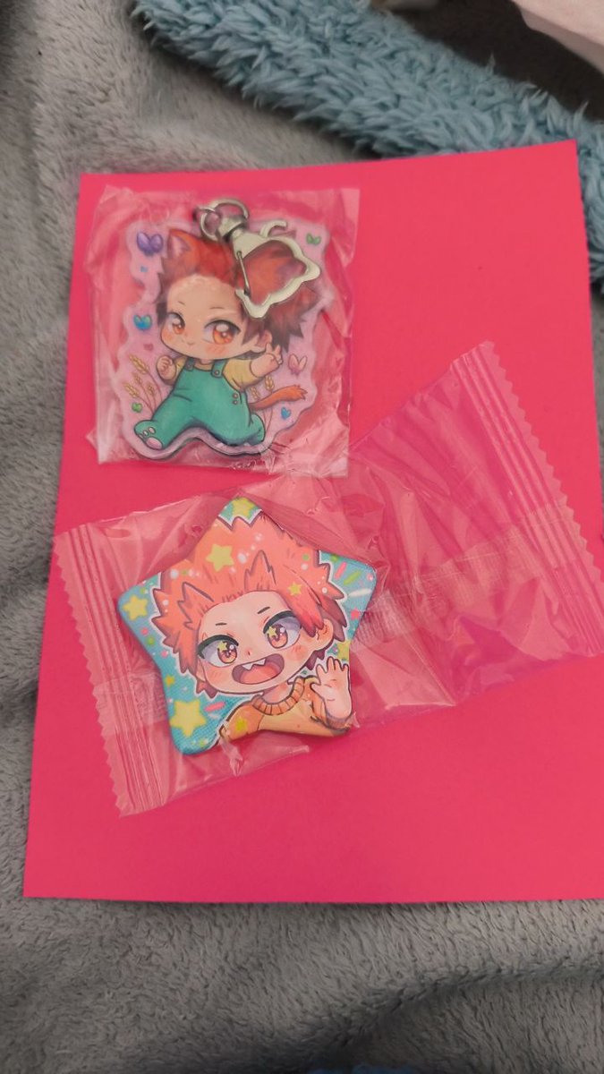 Aida Wolfy tweet media