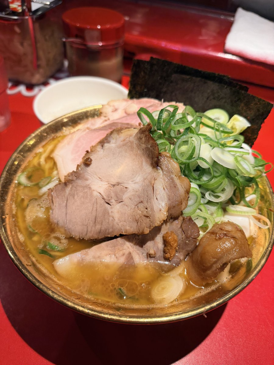 ペディ男(^з^)-☆ tweet media