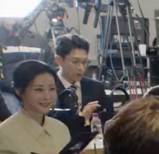 필운୧⍤⃝⛑️୧⍤⃝🪭 tweet media