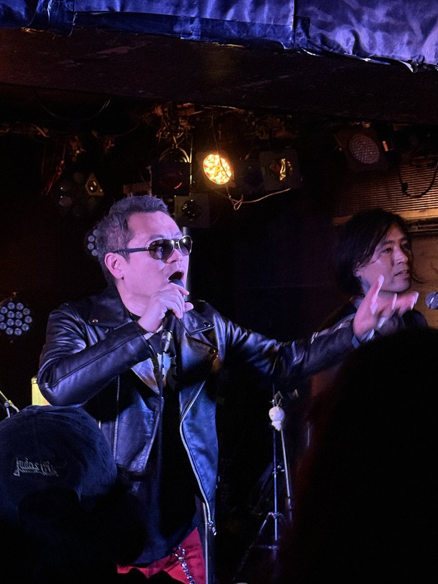 ko_imd's tweet image. VELL'z FIRE
　
昨夜3/29のライブにて
信念を貫く姿に感激しました🤘🫶🤘🍀🍀🍀

KUNI 🎙️
BODO 🎸
GOGA on Bass
MIKEY 🥁

激突vol 9
NERVOUS BREAKDOWN主催
#上野音横町 3/29

#VELLzFIRE
　MAD大内さんプロデュース