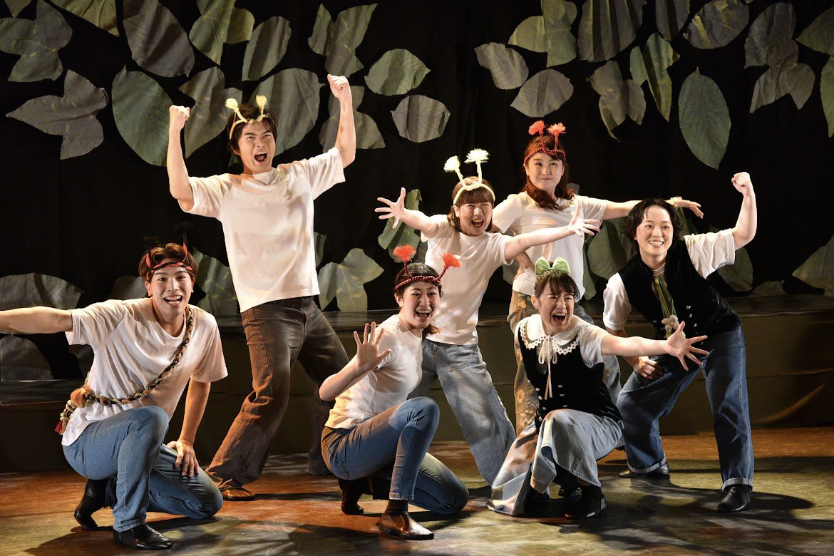tomochi_1023's tweet photo. イッツフォーリーズ新人公演
『ファーブル昆虫記』
全公演終演いたしました

ご来場いただいた皆様ありがとうございました！
そして49期のみんな、先輩出演者、スタッフの皆さんお疲れ様でした✨

『十二人の怒れる男』から引き続き振付として参加させていただき、また一歩前に進めた気がします🔥 https://t.co/UEDTzLcOF4