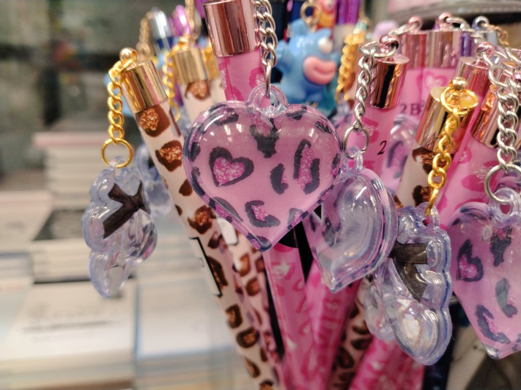 ひまわり堂 文房具店 tweet media