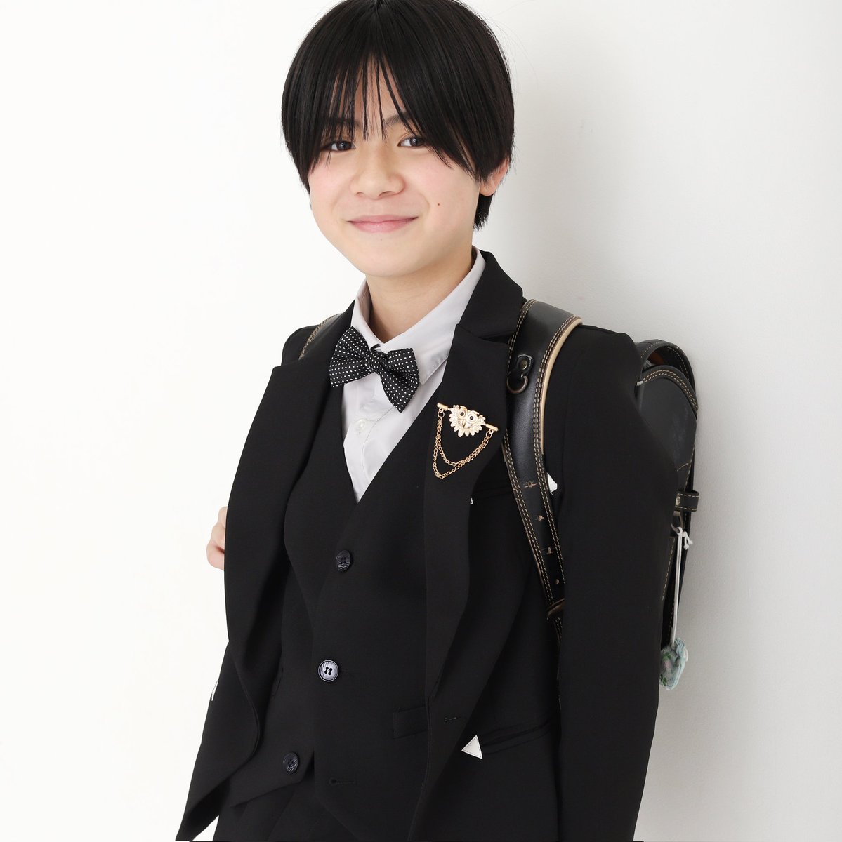 kira__miura's tweet photo. スタジオでランドセル写真を撮りました📷✨
素敵に撮ってもらったよ☺！

もうランドセルを使わないのが寂しい🥺
皆さんは卒業したらランドセルどうしてますか？

残り少ない春休みたくさん思い出つくるぞー！

#三浦綺羅

#小学校卒業 https://t.co/K0To4f13ao