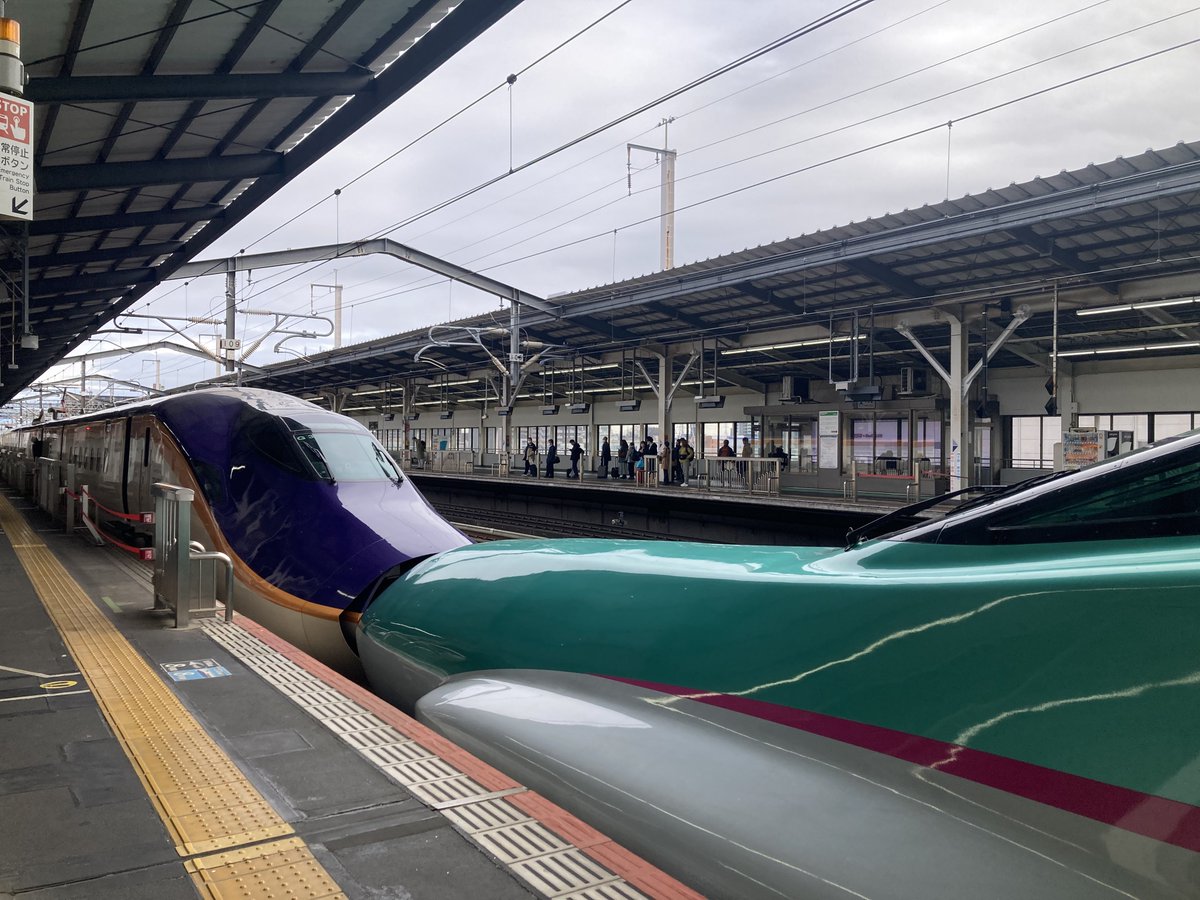 まのさき tweet media