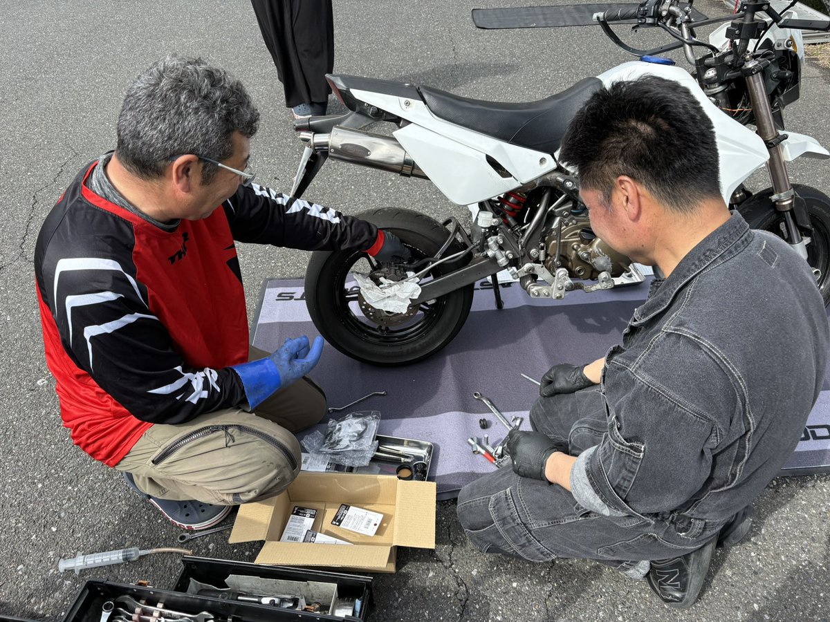 キャンディー tweet media