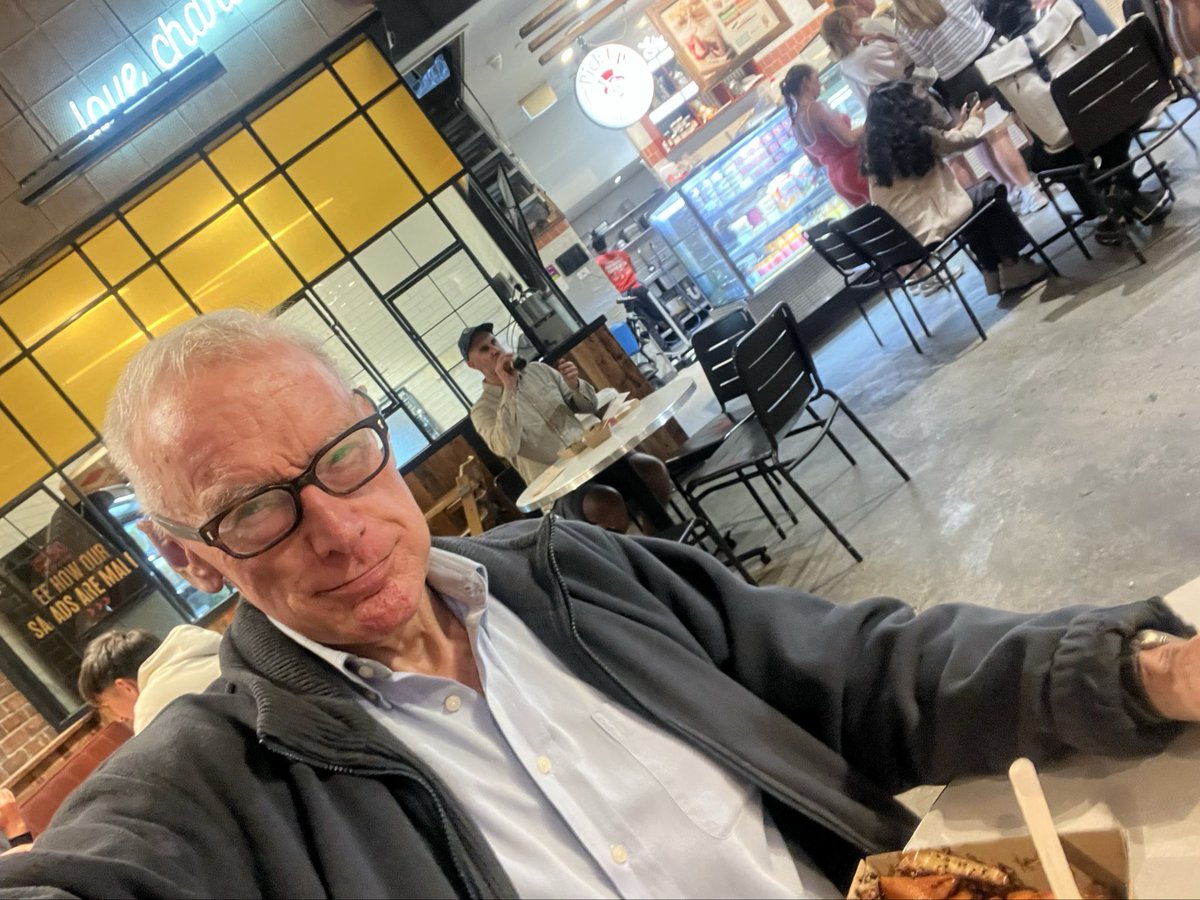 Bob Carr tweet media