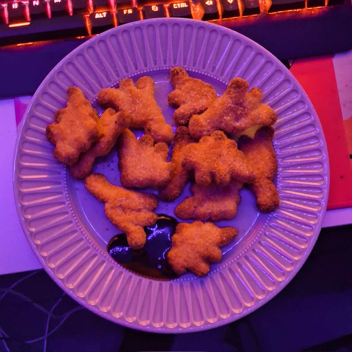 stupid loser deer 🏳️‍⚧️ tweet media