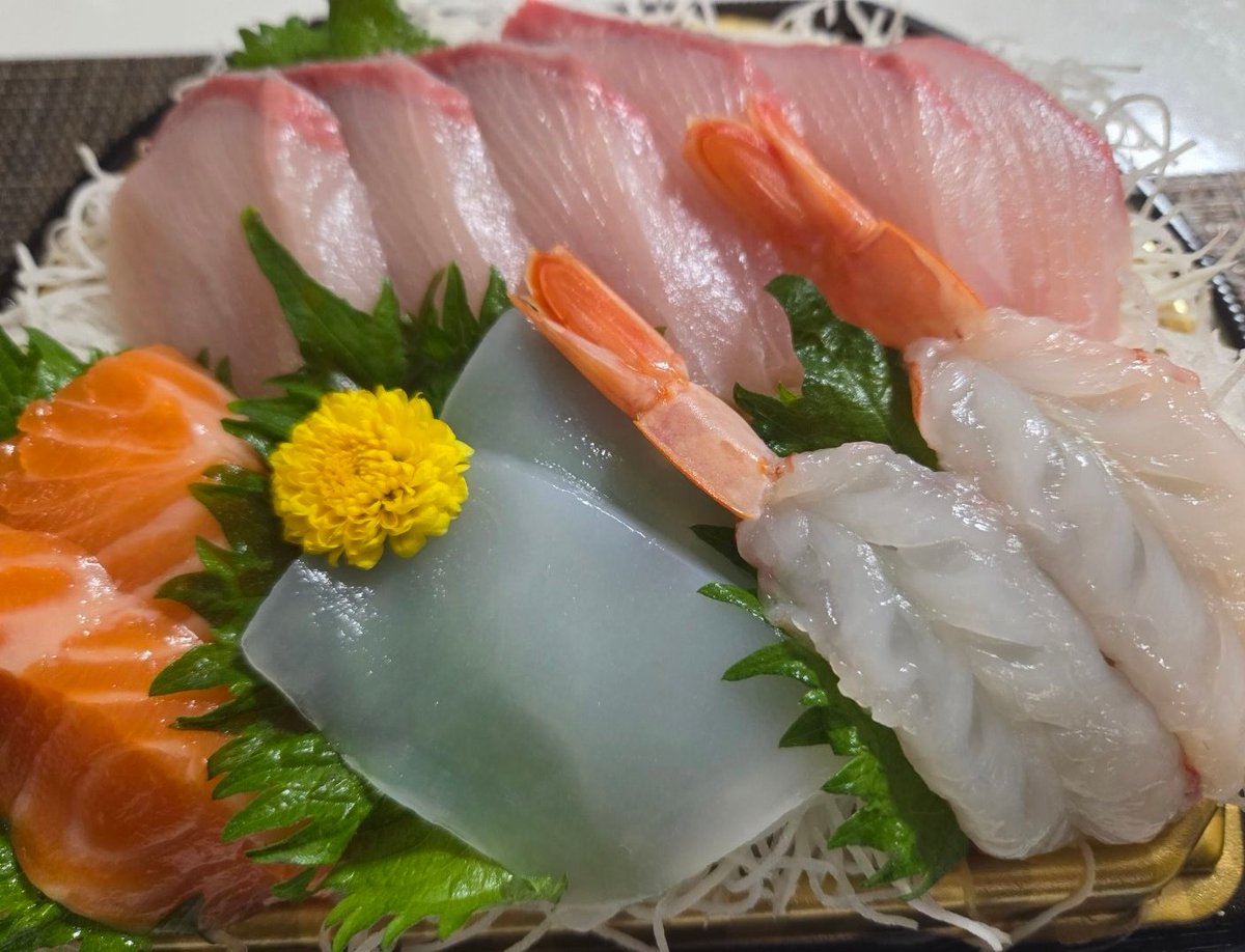 SeNtiA 【てぃあ tweet media