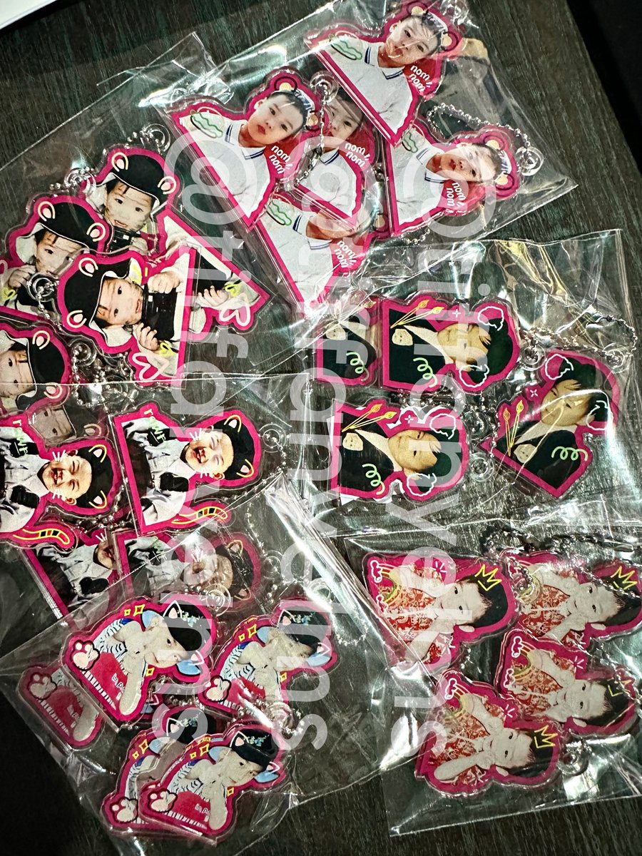 tiffanyelms's tweet photo. Yay! Akrilik charms monaegi aku udah jadi~ 🥹🩷

Tinggal nunggu rantai kuning sama packaging nya aja. Semoga MONBEBE suka ya

#MONSTAX_THEX_NEXUS
#MONSTAX_THEX_NEXUS_JKT https://t.co/nSciCMno2z