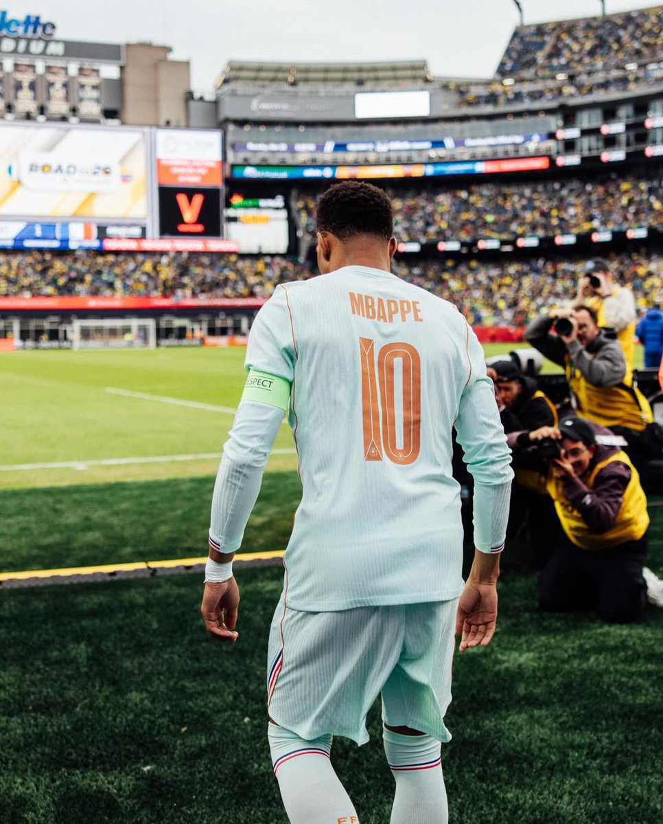 Mr nobody🇨🇩 tweet media