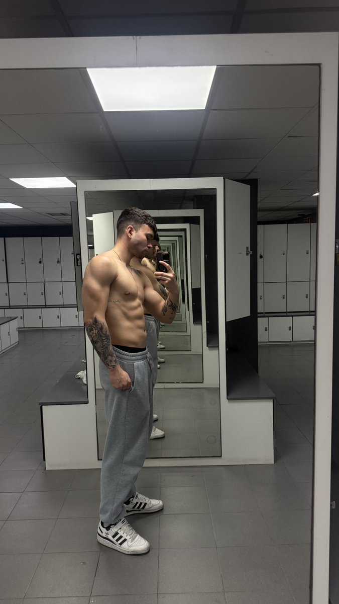 ballester.47👾 tweet media