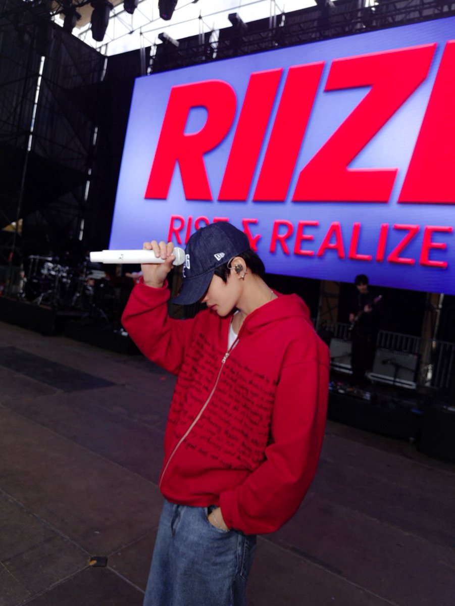 𝗯𝟭𝗮𝗰𝗸 tweet media