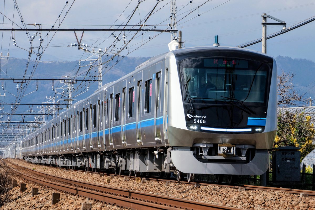 快速急行 tweet media