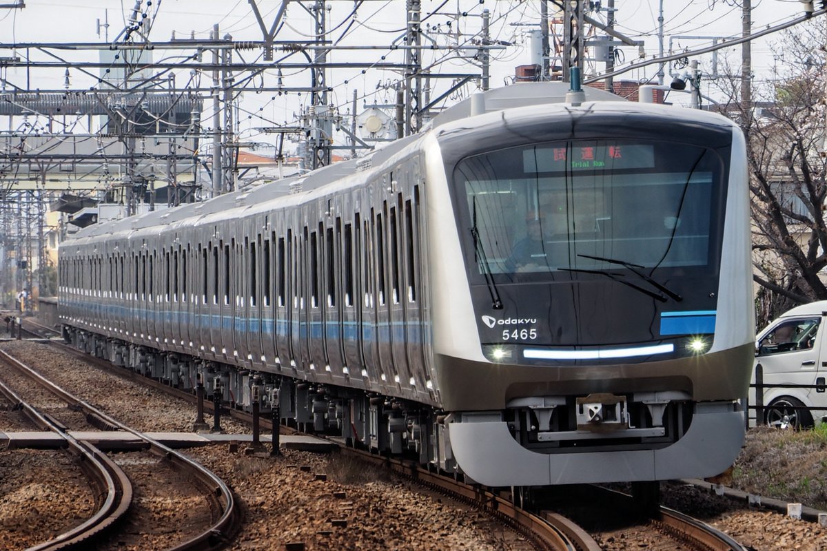 快速急行 tweet media