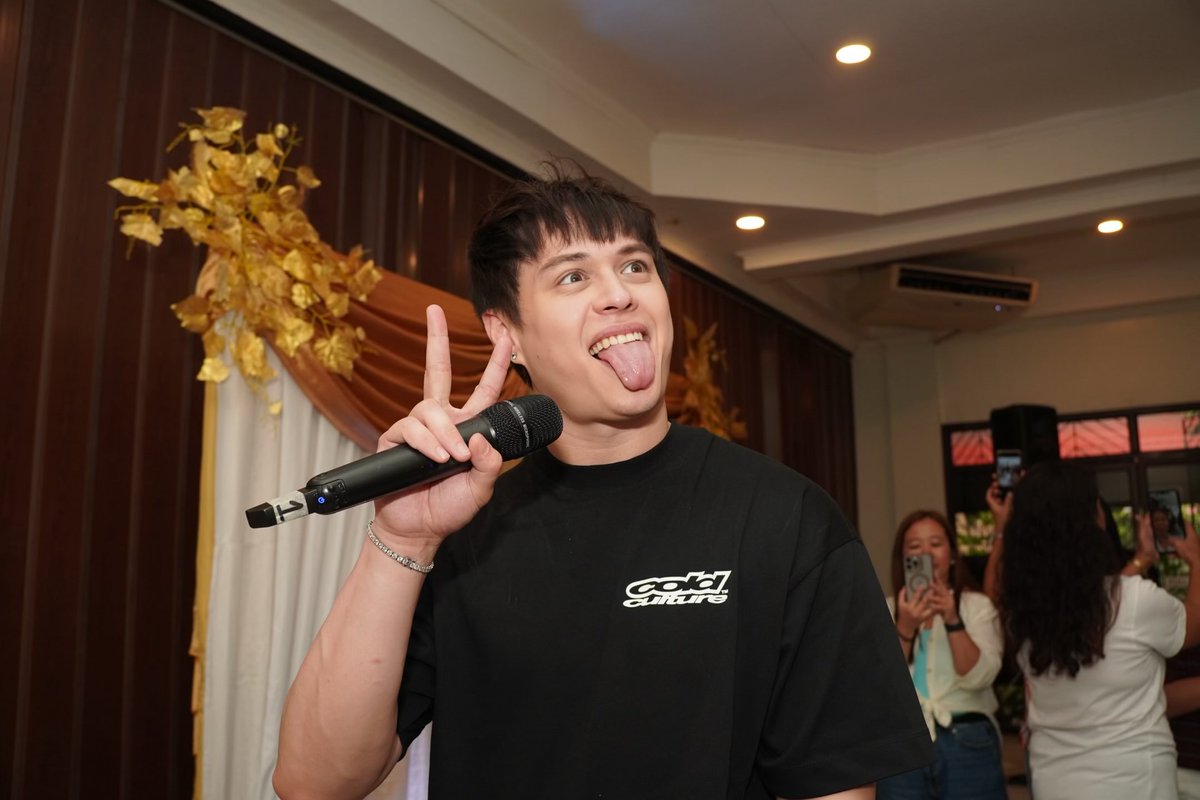 asecretinprague's tweet photo. https://t.co/CpxPpboYW1