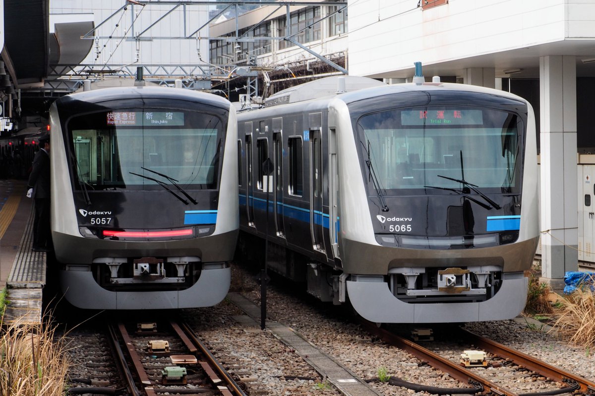 快速急行 tweet media