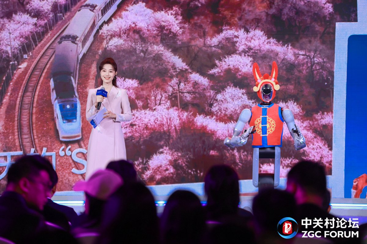 Spotlight Beijing tweet media