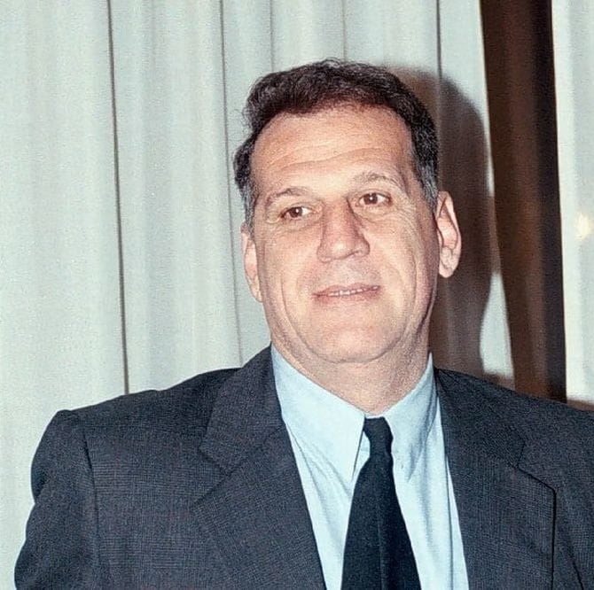 VroutsisGiannis's tweet photo. Ο ελληνικός αθλητισμός αποχαιρετά με σεβασμό τον Βασίλη Γκούμα, σπουδαία μορφή του ελληνικού μπάσκετ, που τίμησε το άθλημα με το ήθος, την αξία και την προσφορά του.
Η διαδρομή του σημάδεψε μια ολόκληρη εποχή, αφήνοντας ανεξίτηλο αποτύπωμα.
Θερμά συλλυπητήρια στους οικείους του. https://t.co/YTyNPlLjG8