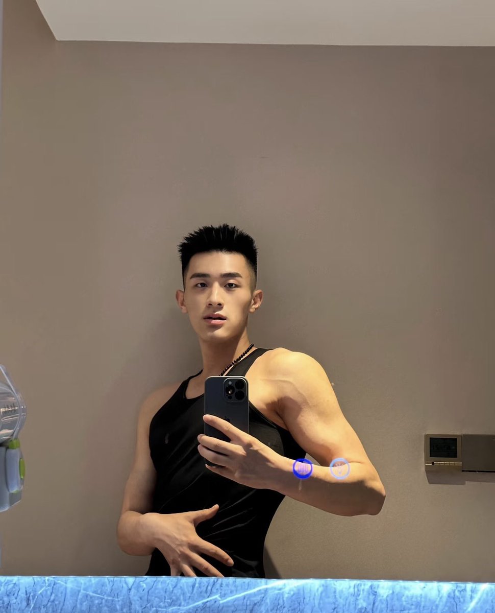 大棒哥-s先生（互推/接推广） tweet media