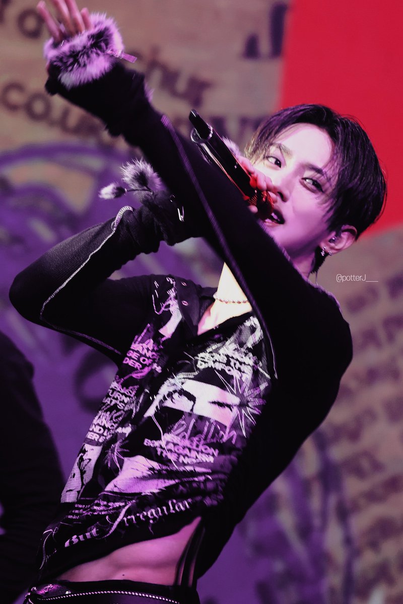 𝑃𝑜𝑡𝑡𝑒𝑟 tweet media