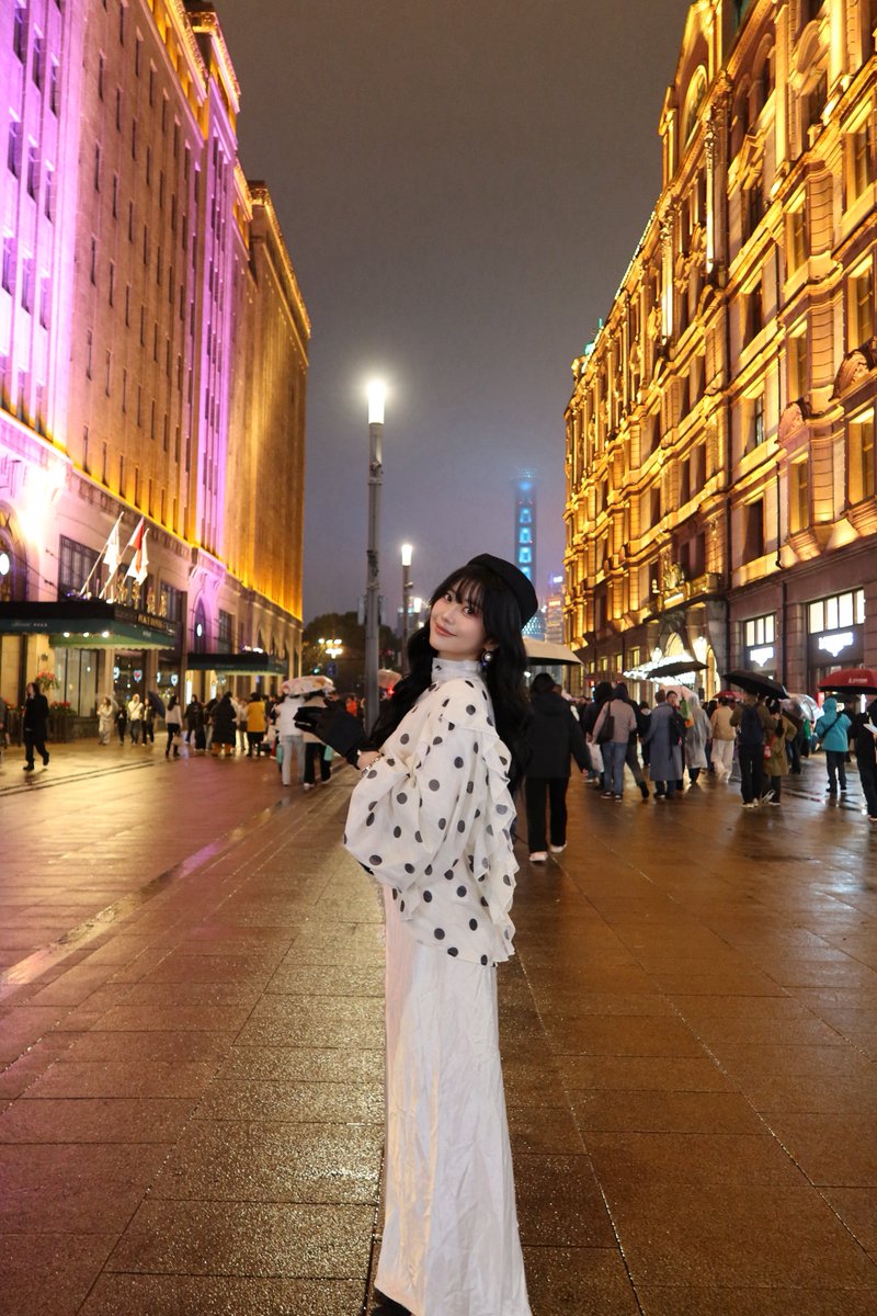 やしろなな tweet media