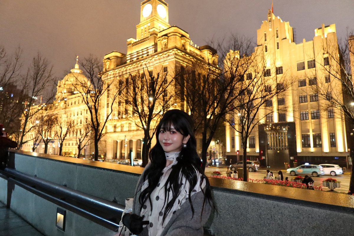 やしろなな tweet media