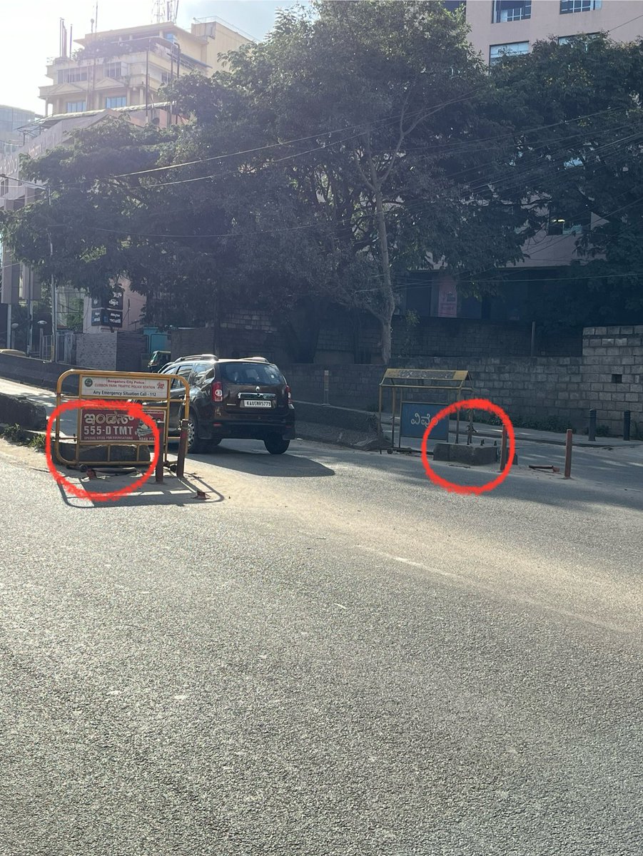 Request <a href="/blrcitytraffic/">ಬೆಂಗಳೂರು ಸಂಚಾರ ಪೊಲೀಸ್ BengaluruTrafficPolice</a> <a href="/GBA_office/">Greater Bengaluru Authority</a> <a href="/BCCCofficial/">Bengaluru Central City Corporation</a> to remove these concrete platforms on Richmond Road Flyover location as shown in the pic below. This is serious safety threat for road users, kindly get this cleared at the earliest <a href="/osd_cmkarnataka/">Office of the OSD to CM Karnataka</a> <a href="/bcptwo/">BCP-Traffic Warden Organisation</a> <a href="/GBAChiefComm/">Maheshwar Rao.M, IAS</a>
