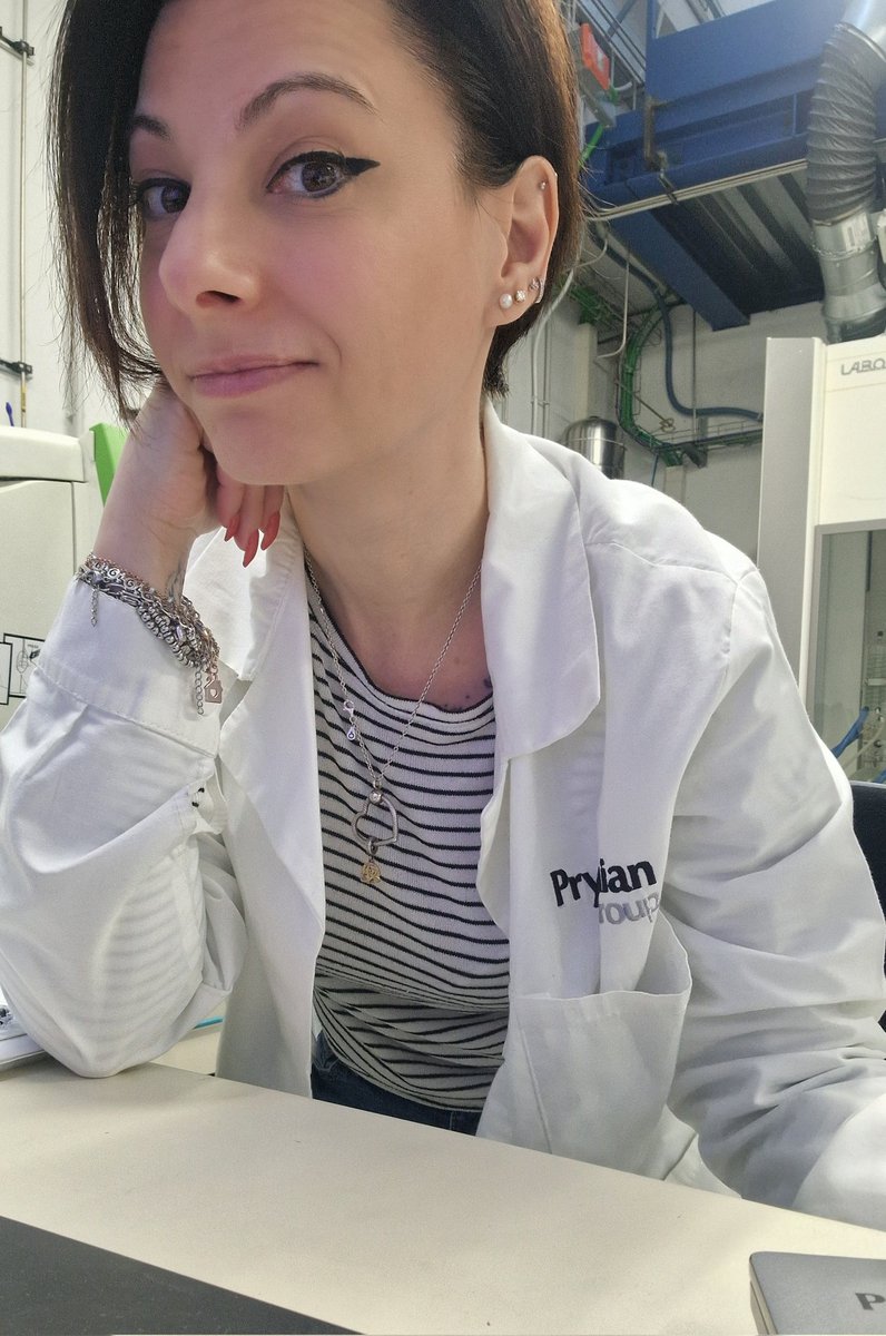 smilingPamPam's tweet image. Già le ispezioni il lunedì mattina sono il male, mettiamoci pure il sonno dovuto all'ora legale e l'ispettore (che per definizione, è sempre cacacazzo) inglese... voglio tornare a casa!😵‍💫😵
#Chemistry #Lab