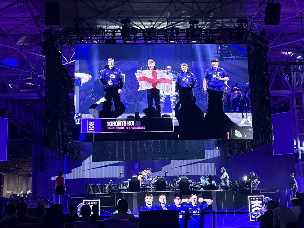 tesayy's tweet photo. An unbelievable weekend at @DreamHack Birmingham. Let’s run it back for 2027 @CODLeague. https://t.co/AWv5OLsWNC