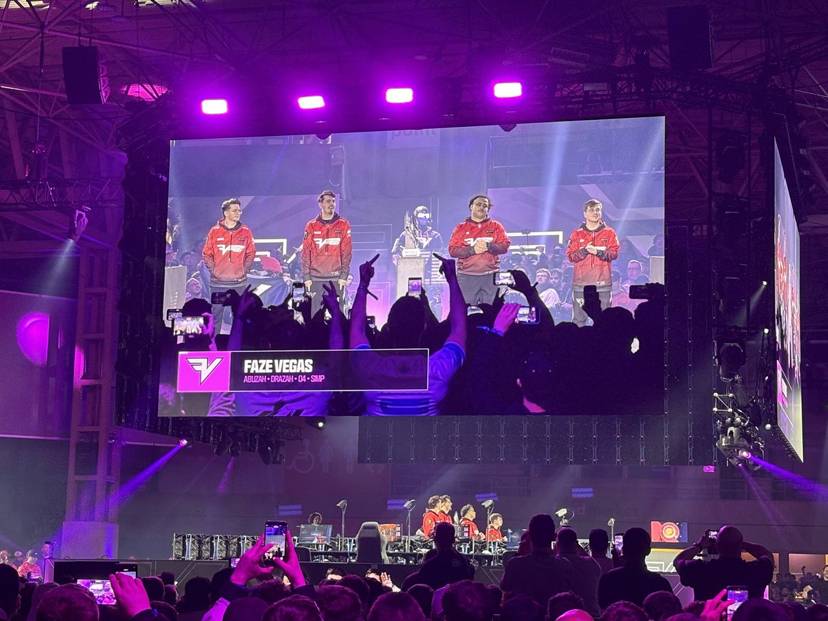 tesayy's tweet photo. An unbelievable weekend at @DreamHack Birmingham. Let’s run it back for 2027 @CODLeague. https://t.co/AWv5OLsWNC