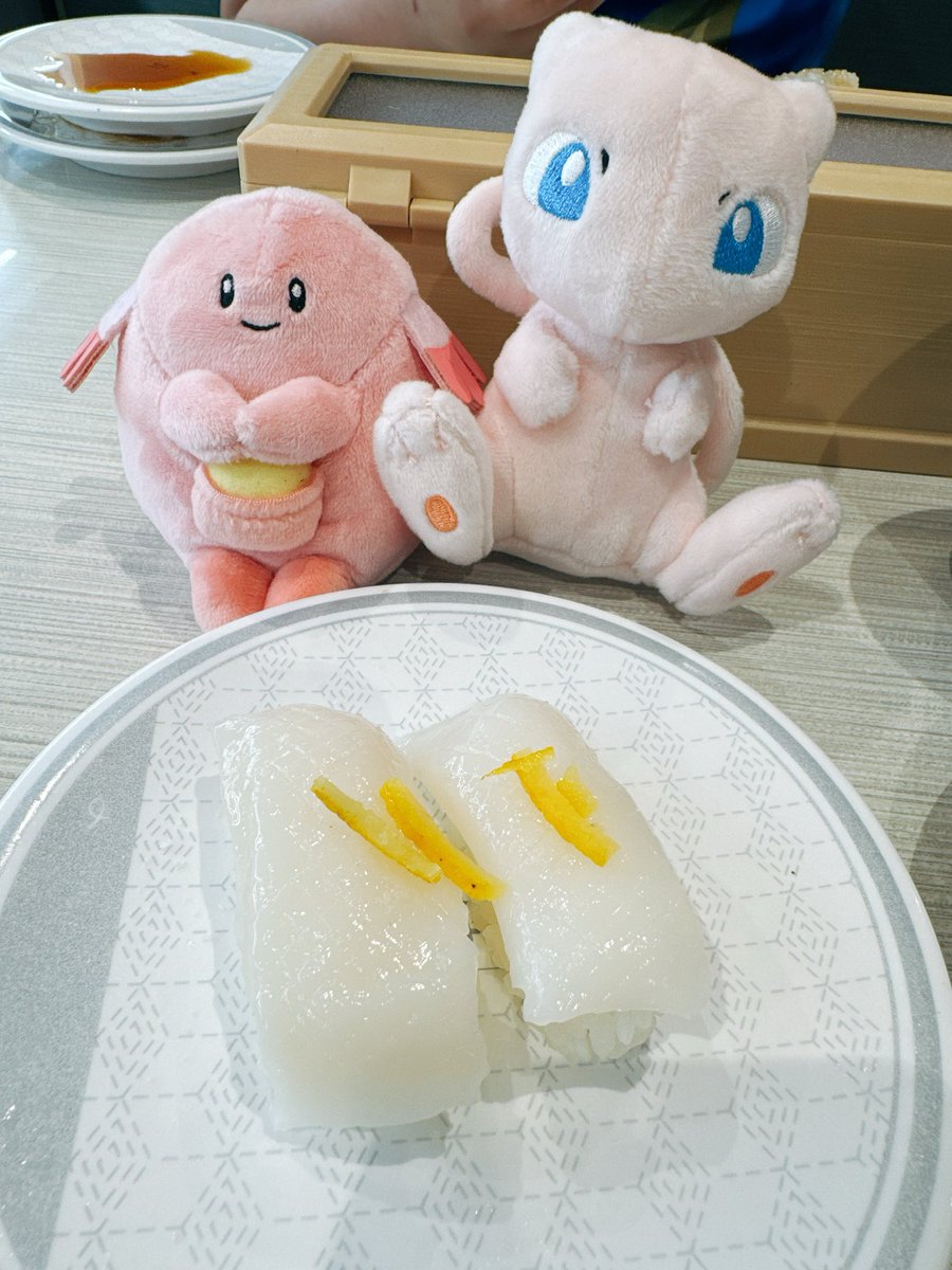 ラキ神さま tweet media